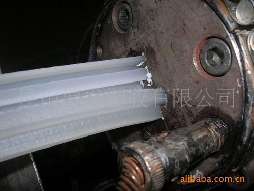 PVC异型材与异型胶条 构筑门窗与工业应用的紧密防线