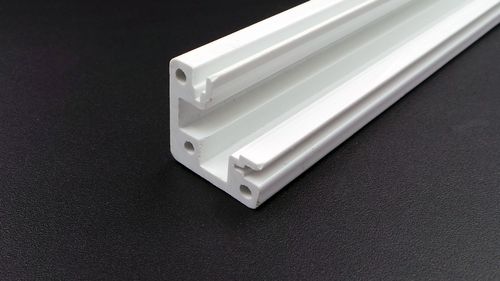 品质为基，定制为翼 解析ABS异型材与PVC异型材的工业应用优势